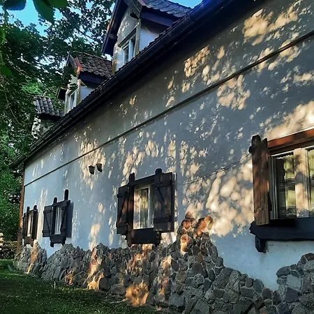 منزل للإقامة Straznica Komtura Mikołajki